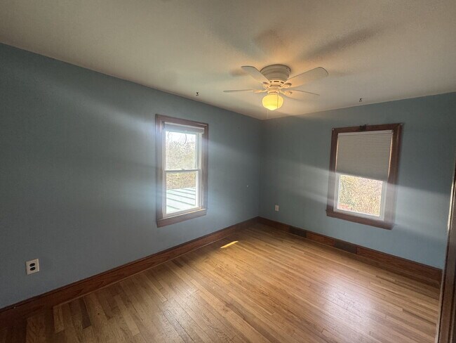 Building Photo - 4-Bedroom country homestead in Strasburg with Spacious Living — 1,445 Sq Ft of Comfort! Pet Frien...