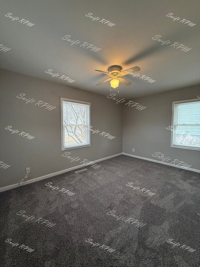 Building Photo - 709 NE 66th Terrace