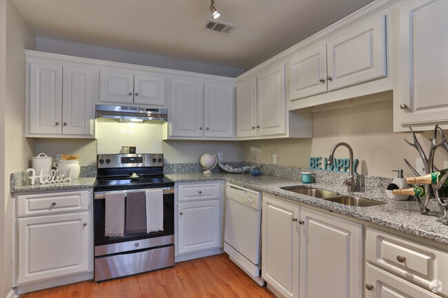 Building Photo - Gatewood Apartments