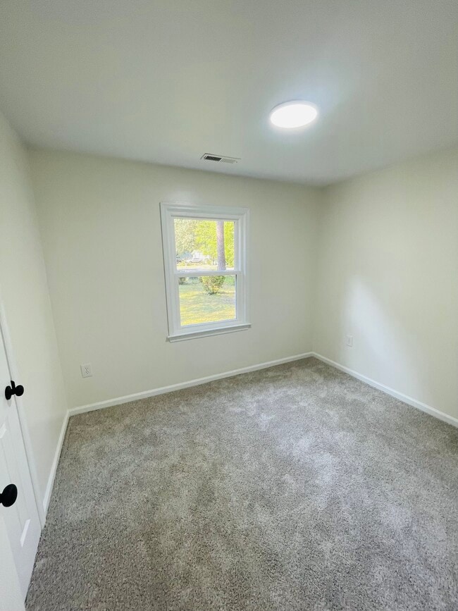 Building Photo - 119 Williamson Dr