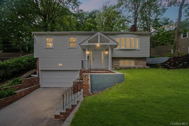 Building Photo - 26 Ravine Rd