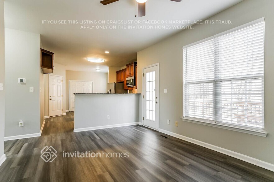 Building Photo - 200 Gooseberry Dr