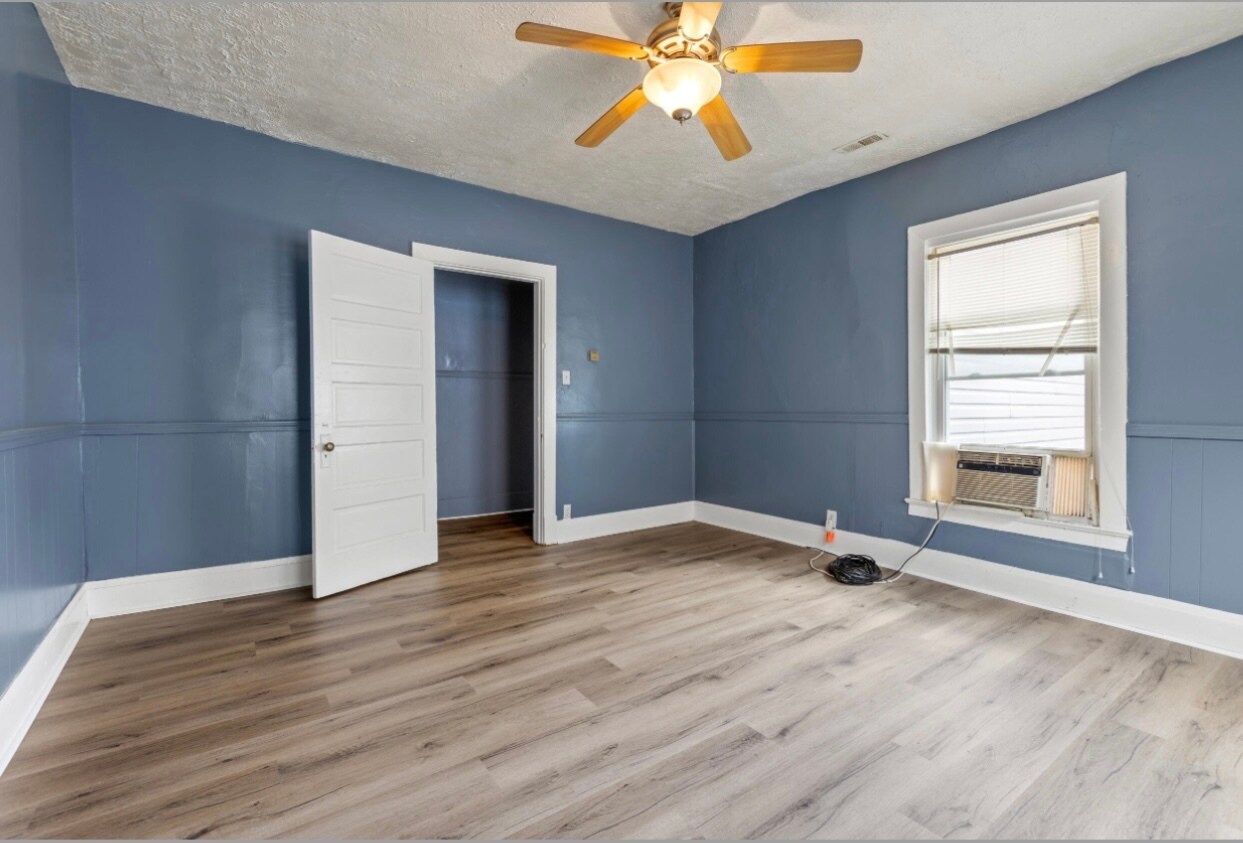 Building Photo - 127 S Highland St