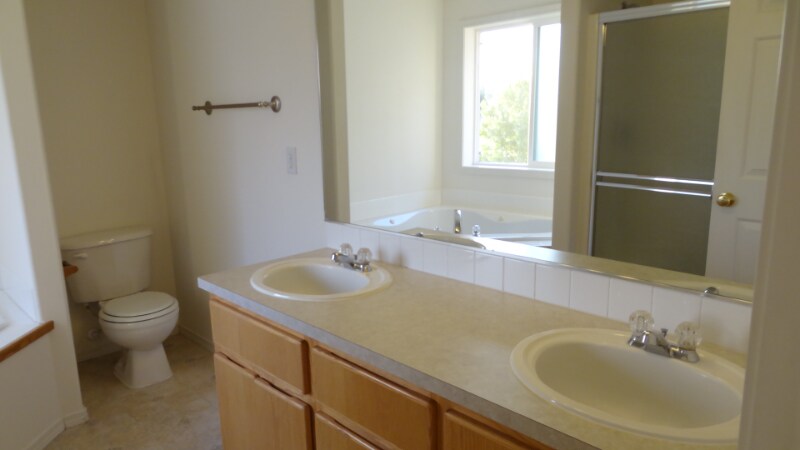 Building Photo - 4118 NE 165th Ave