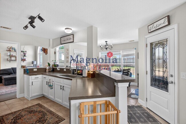 Building Photo - 3 bedrooms, 2 bathrooms in Richmond HIll's White Oak Subdivision! Close to I95, Savannah, Pooler ...