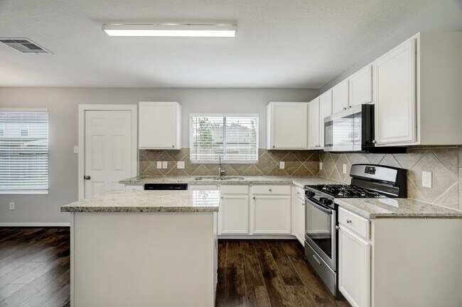 Building Photo - 5014 Mabry Stream Ct