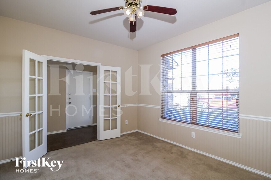 Building Photo - 4532 Fir Dr