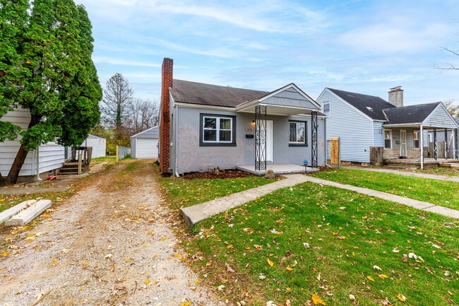 Building Photo - 2243 Safford Ave