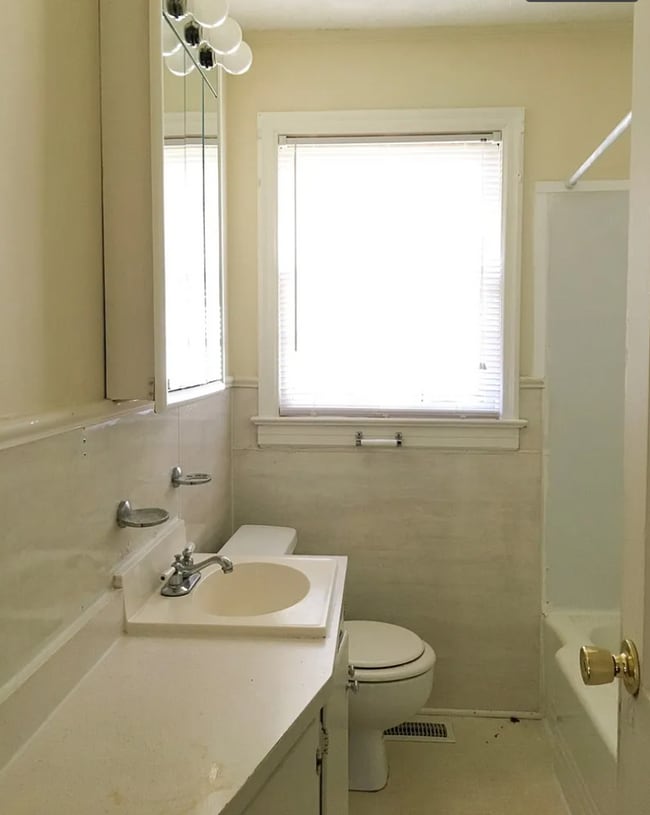 Building Photo - Charming 3-Bed Home in Forest Acres – Spac...