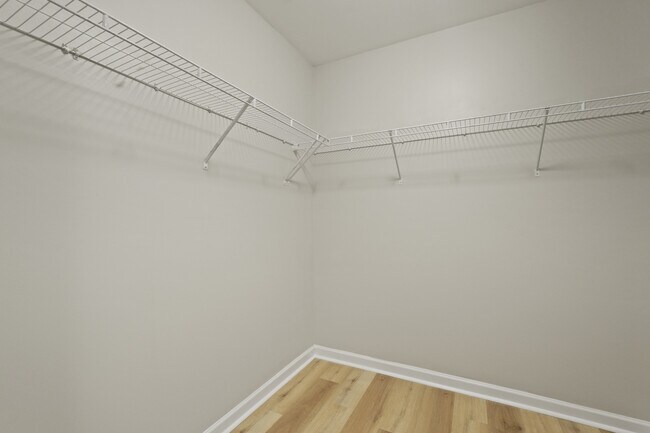 Building Photo - 10 Brown Thrasher Ct