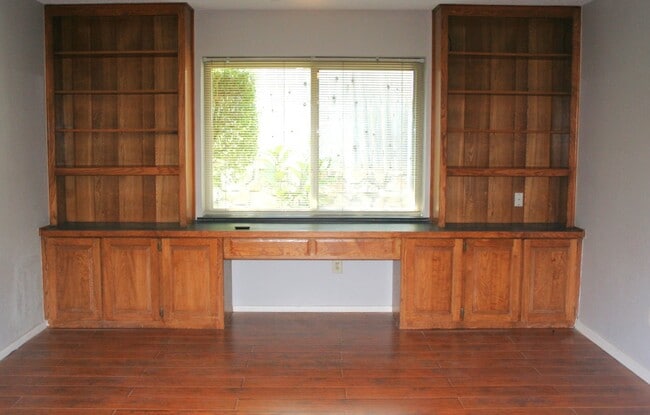 Building Photo - 603 Bent Tree Ct