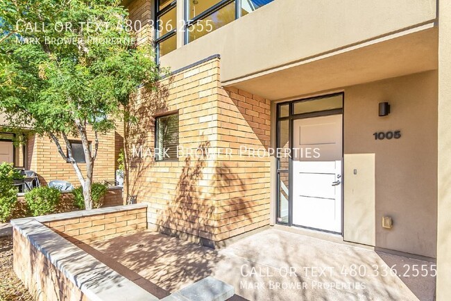 Building Photo - 1300 W 5th St
