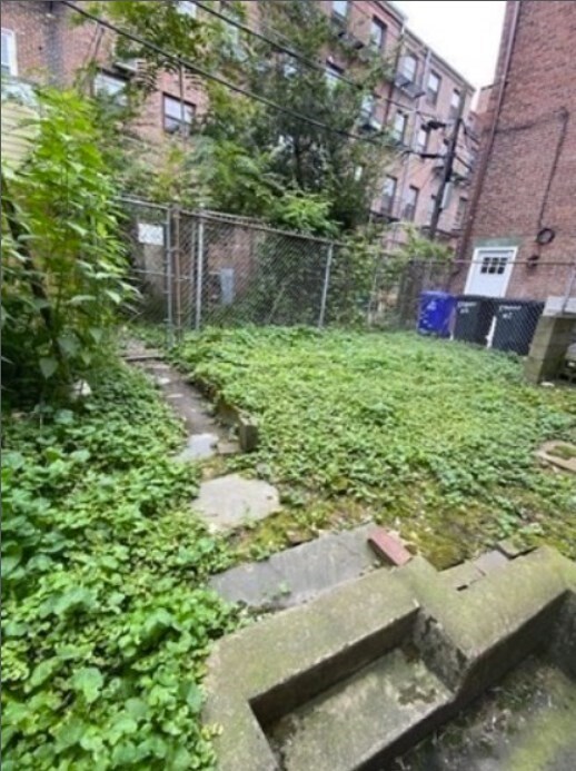 Building Photo - 7 Johnny Ct