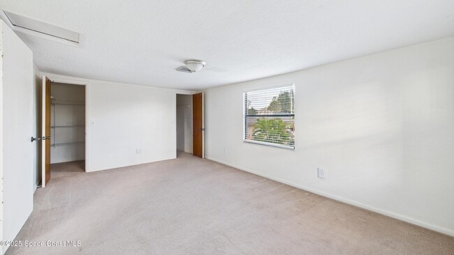 Building Photo - 106 Sunrise Ave