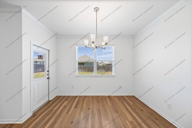 Building Photo - 8114 Timber Holw Ln