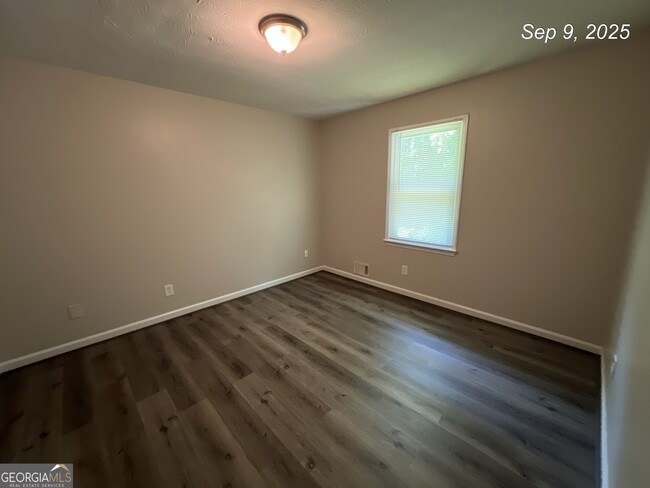 Building Photo - 78 Mt Moriah Rd