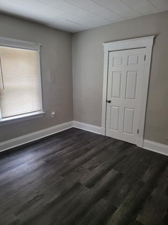 Building Photo - 929 Seton Ave