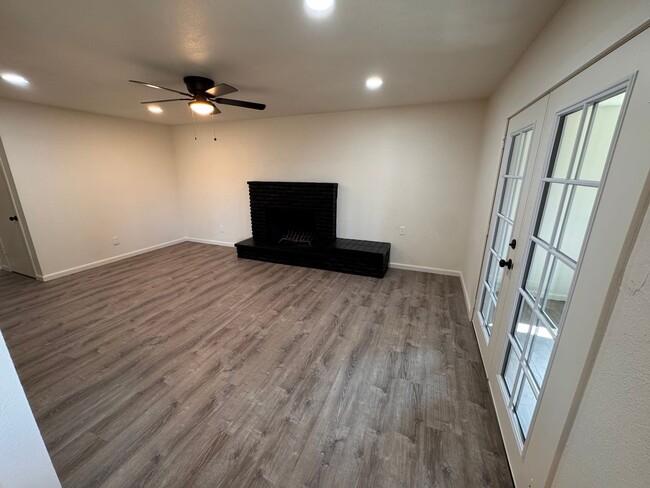 Building Photo - Newly remodeled house on a corner lot!!  M...