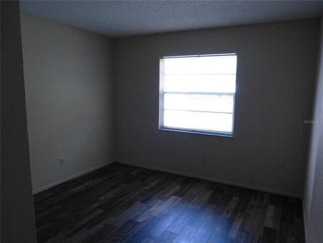Building Photo - 2528 Elderberry Dr