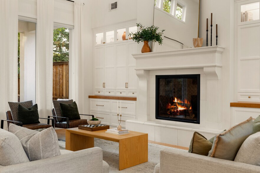 Building Photo - 1620 Winchester Way