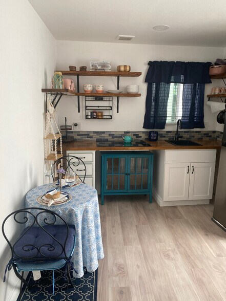 Building Photo - 12871 Bahama Ct