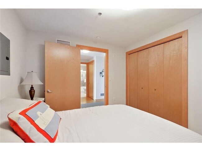 Building Photo - 1120 S 2nd St