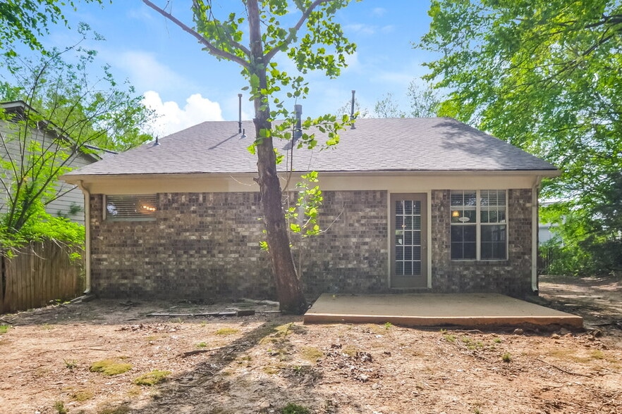 Building Photo - 944 Shorey Ln