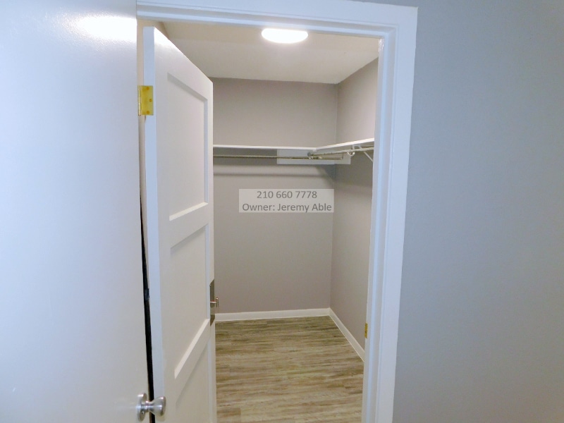 Building Photo - 1105 Clower