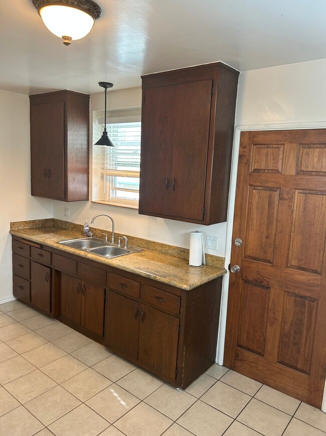 back door through kitchen - 1800 Green Ln