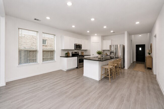 Building Photo - 7214 Cordgrass Prairie Ln