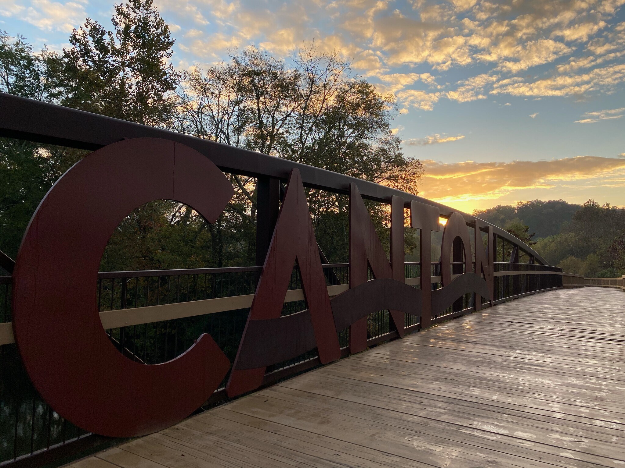 Building Photo - 195 N Etowah Dr