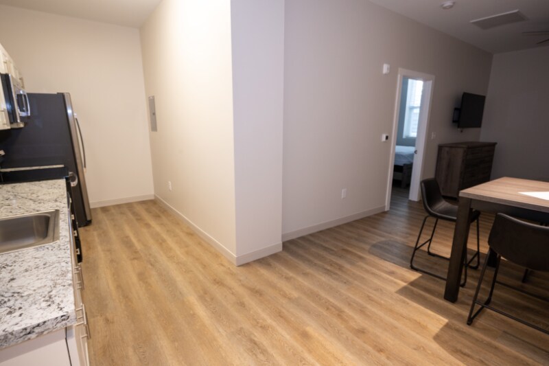 Building Photo - 103 N 1st St