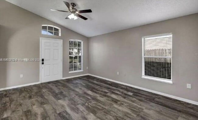 Building Photo - 2210 Whispering Trails Dr