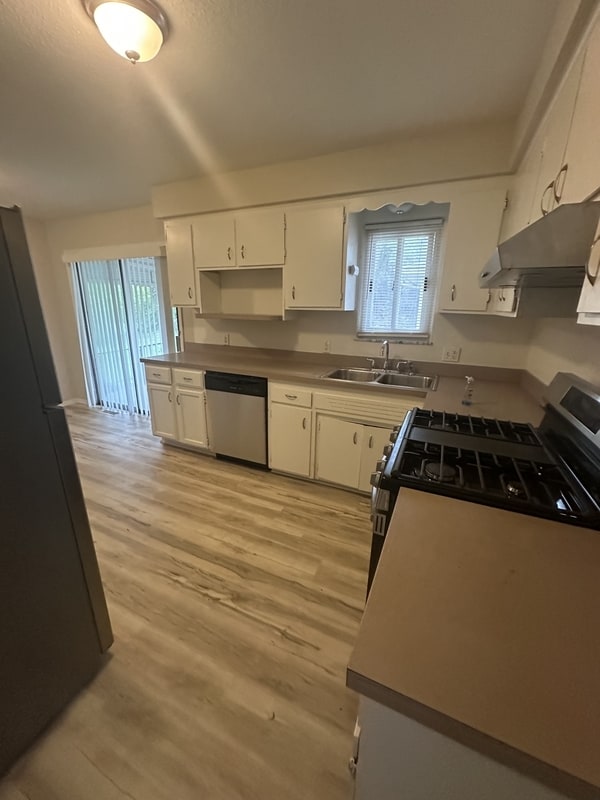 Building Photo - 4913 Donovan Dr