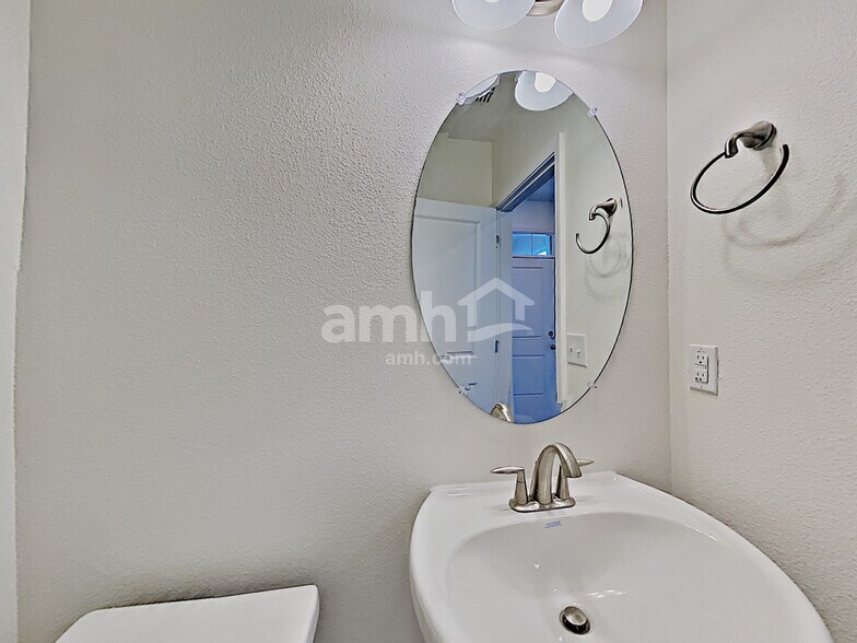 Building Photo - 4706 Reisswood Loop