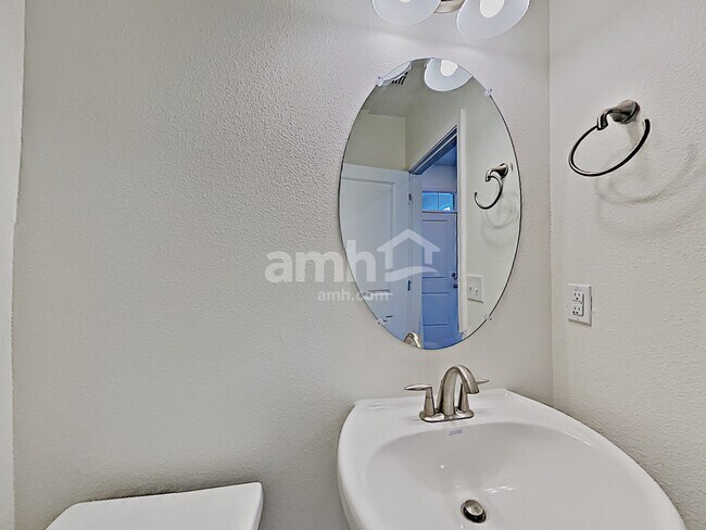 Building Photo - 4706 Reisswood Loop