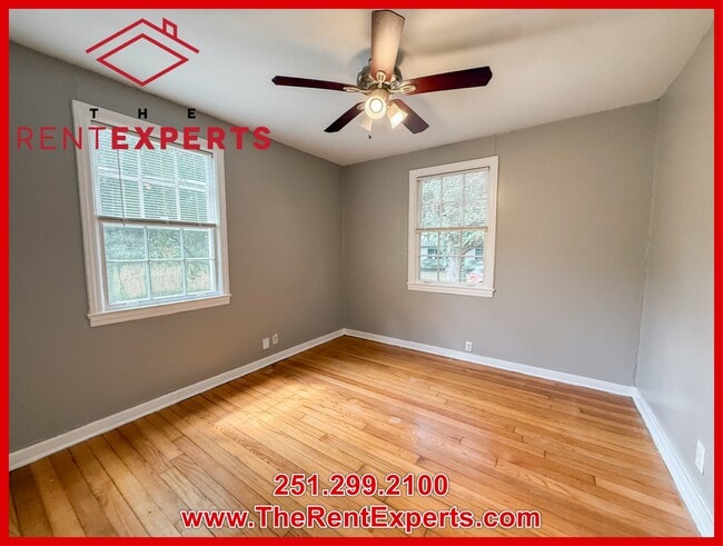 Building Photo - 5005 N Hillwood Cir