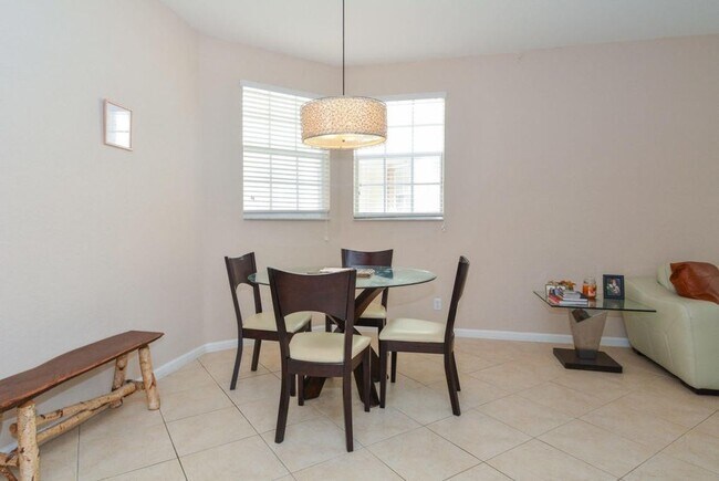 Building Photo - 16178 Poppyseed Cir