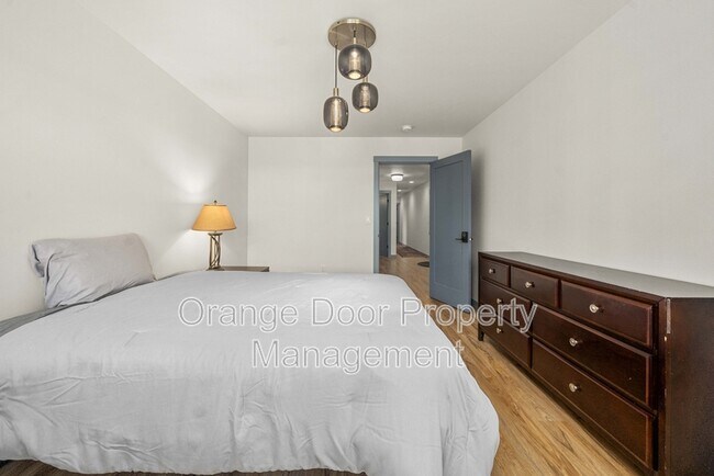 Building Photo - 7009 Stanich Ave