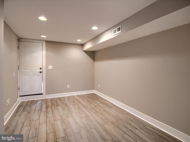 Building Photo - 3822 Manayunk Ave