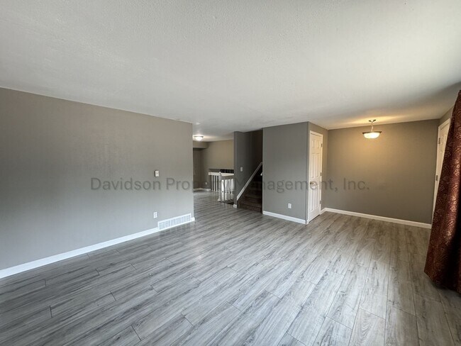 Building Photo - 4470 Monica Dr