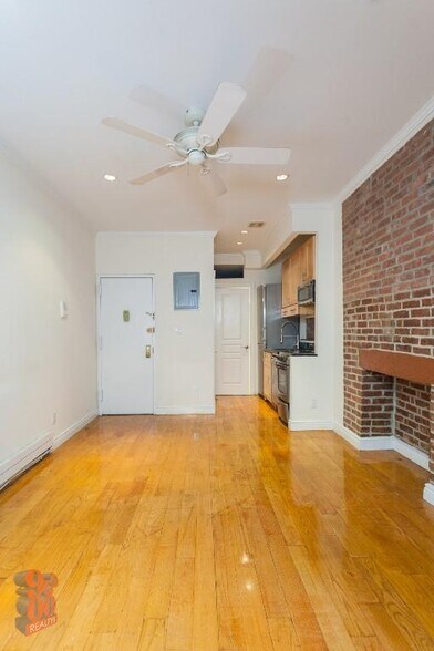 Primary Photo - 44 Avenue B