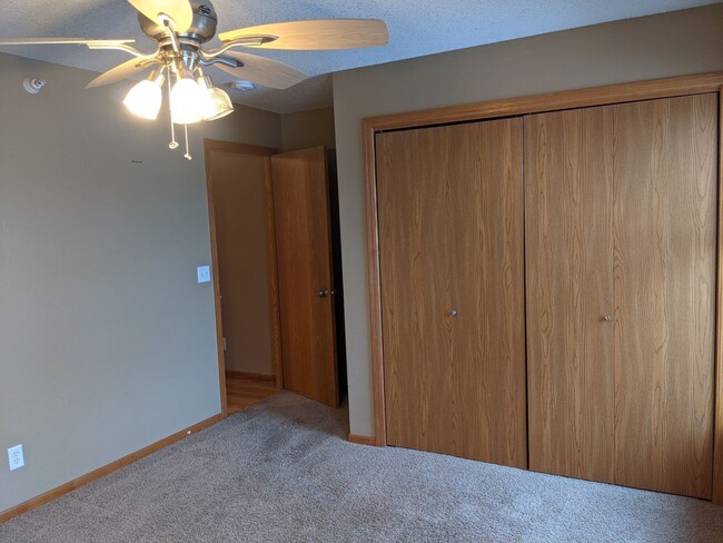 Building Photo - 2 bedroom, 2 bath condo in North Liberty