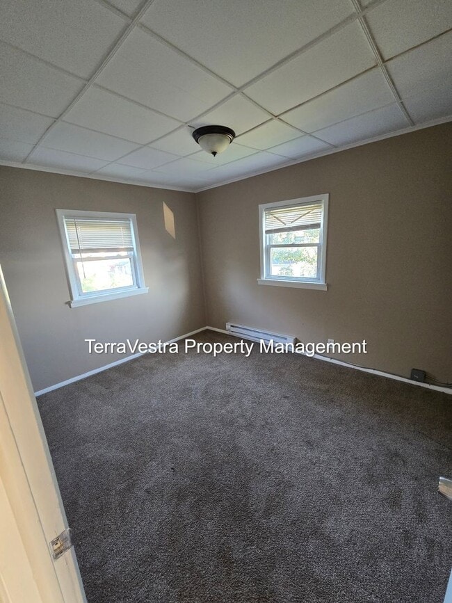 Building Photo - Single Family in Millville!