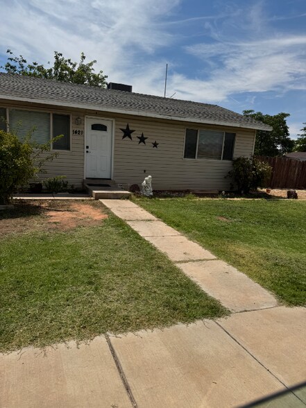 Building Photo - 1421 W 450 N