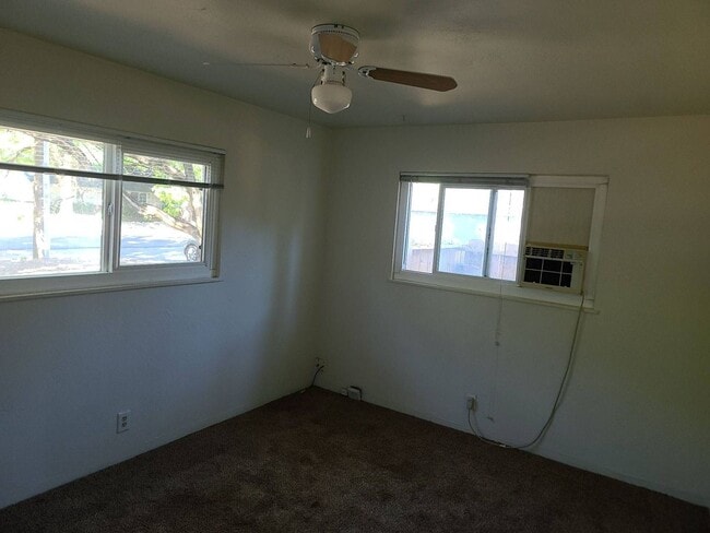 Building Photo - 1126 Sheridan Ave