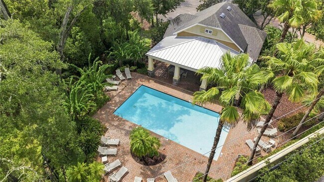 Building Photo - 17013 Vilesta Dr