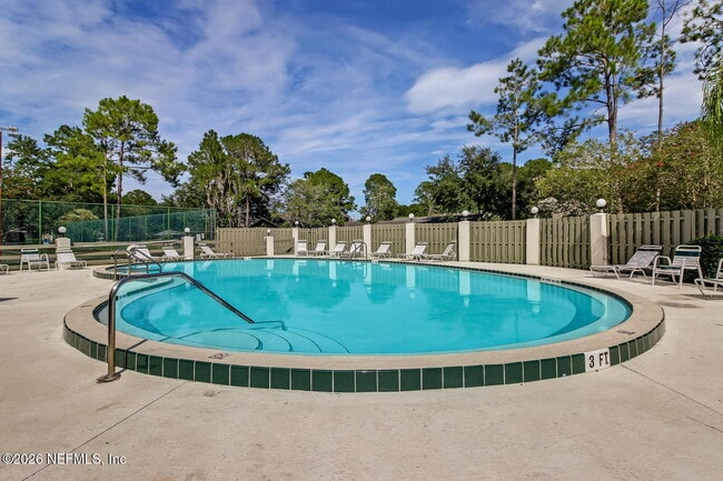 Building Photo - 7623 Baymeadows Cir W
