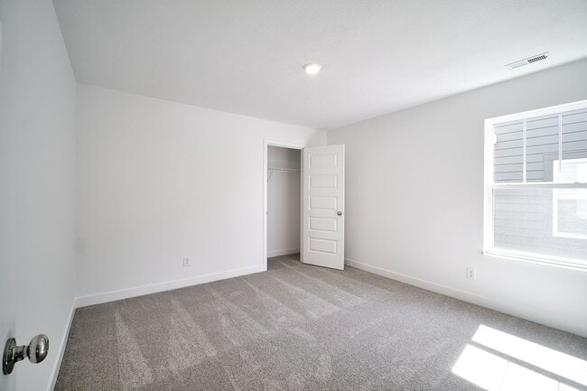 Building Photo - 8699 Maroska St