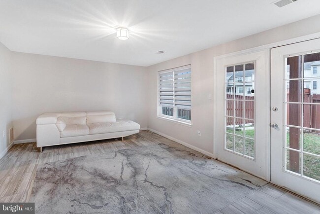 Building Photo - 14118 Carmody Pl